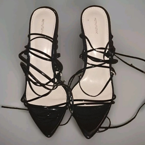 PrettyLittleThing PLT Black Strappy Gladiator Point Toe Heels Size 6 SB5#20 - Picture 1 of 5